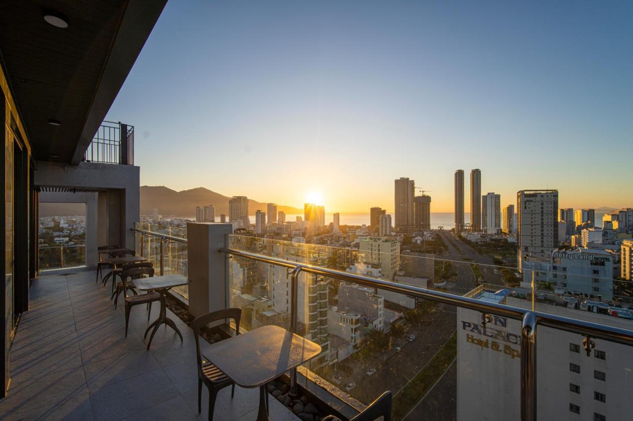 Luxtery Hotel & Spa Da Nang Exterior photo