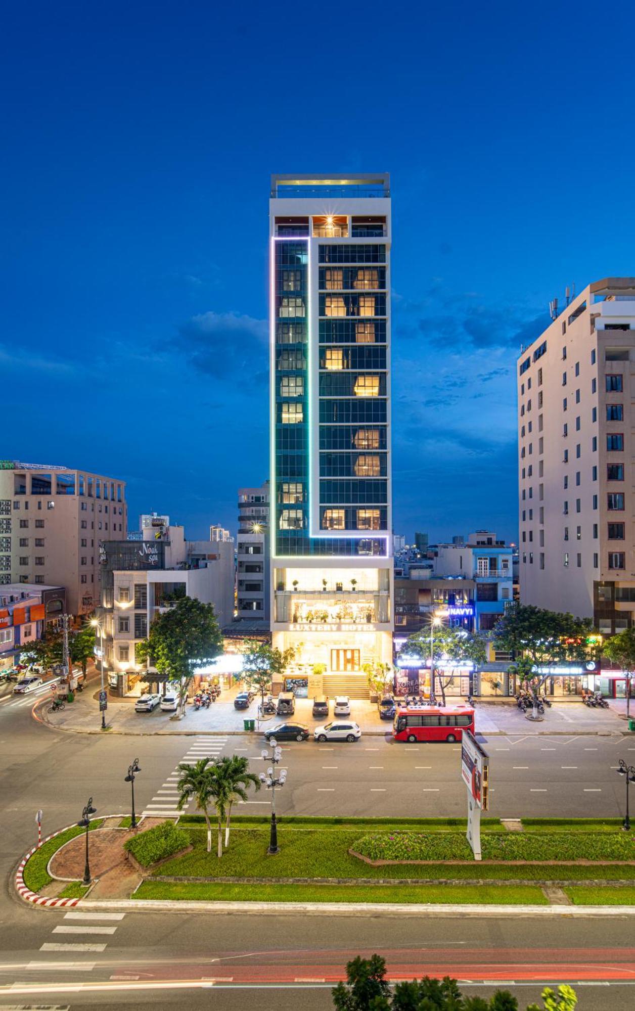 Luxtery Hotel & Spa Da Nang Exterior photo
